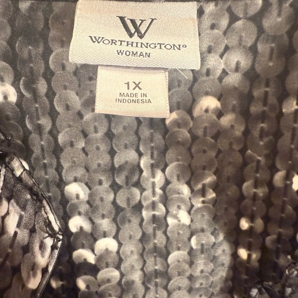 Worthington Black and Gray Ruffled Blouse - Picture 2 of 3